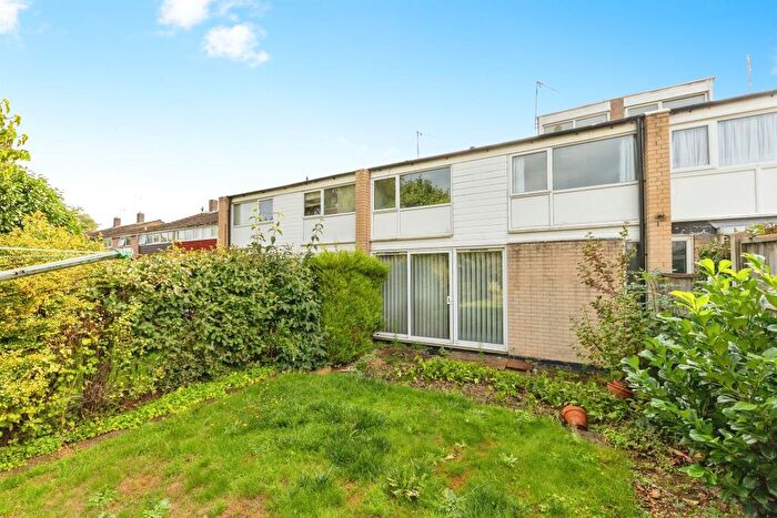 3 Bedroom Terraced House For Sale In Herns Lane, Welwyn Garden City, AL7