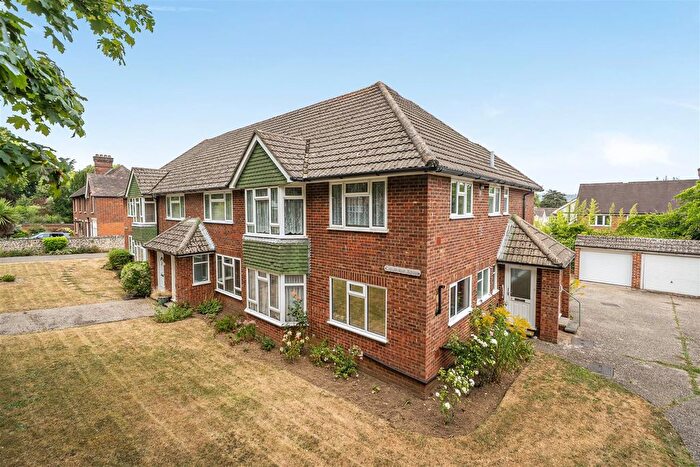 2 Bedroom Maisonette For Sale In Queens Avenue, Maidstone, ME16
