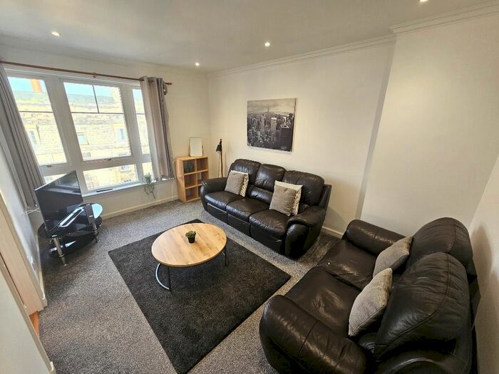 2 Bedroom Flat To Rent In Charlotte Street, City Centre, Aberdeen, AB25
