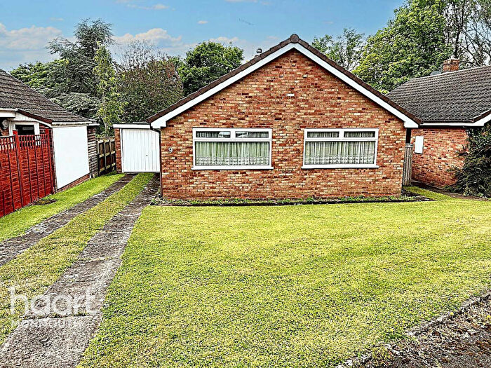 2 Bedroom Detached Bungalow For Sale In Fairview Close, Monmouth, NP25