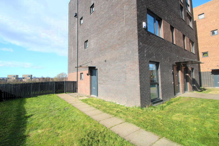 1 Bedroom Apartment To Rent In Manchester Place, Glasgow, G40