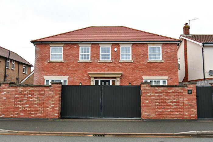 4 Bedroom Detached House For Sale In Dee Lane, West Kirby, Wirral, CH48