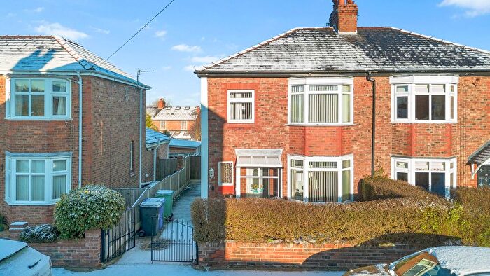 3 Bedroom Semi Detached House For Sale In Southern Street, Stockton Heath, WA4