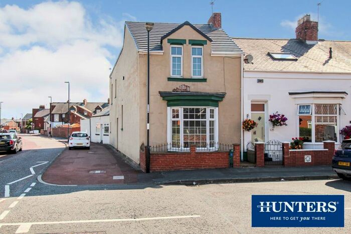 3 Bedroom Detached House To Rent In Roker Baths Road, Sunderland, Tyne And Wear, SR6