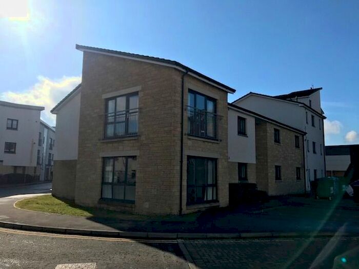 2 Bedroom Flat To Rent In Monart Road, Perth, PH1