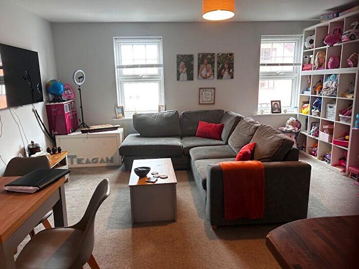 2 Bedroom Flat To Rent In Argyle Road, Swanage, BH19