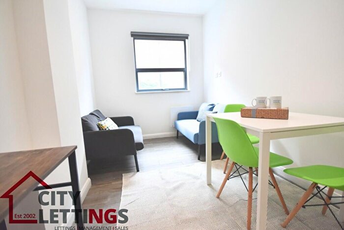 3 Bedroom Apartment To Rent In Forest Road West, Arboretum, NG7