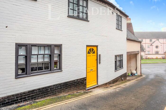 1 Bedroom Studio To Rent In St. Rumbolds Lane, Buckingham, MK18