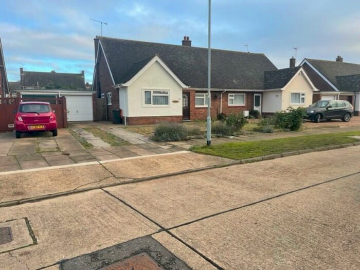 3 Bedroom Semi-Detached Bungalow To Rent In Lulworth Avenue, Ipswich, IP3