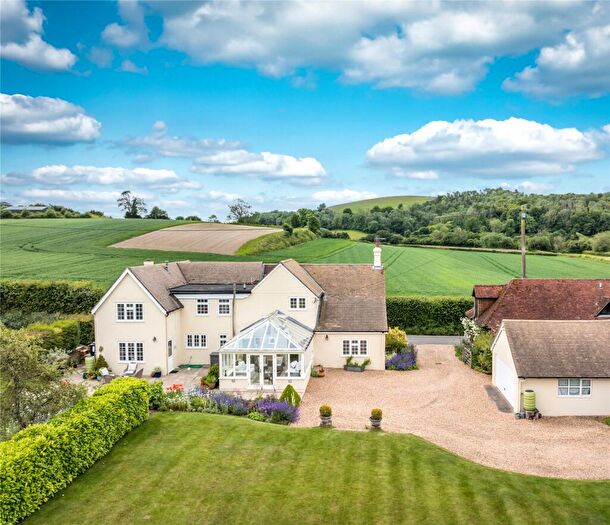 5 Bedroom Detached House For Sale In Coombe Road, East Meon, Hampshire, GU32