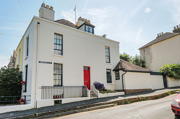 5 Bedroom End Terrace House For Sale In Nightingale Road, Faversham, Kent, ME13