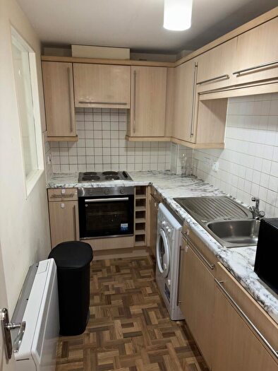 2 Bedroom Apartment To Rent In Wallace Street, Glasgow, G5