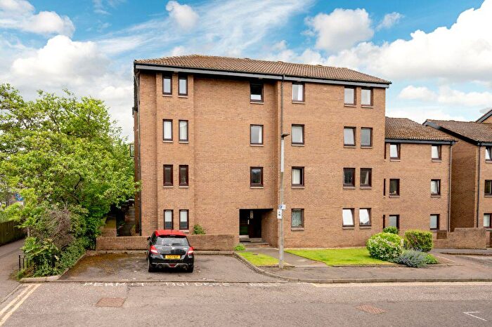 1 Bedroom Flat For Sale In / Boat Green, Canonmills, Edinburgh, EH3