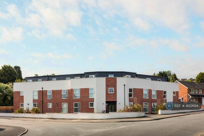 2 Bedroom Flat To Rent In Phoenix Court, Nottingham, NG4