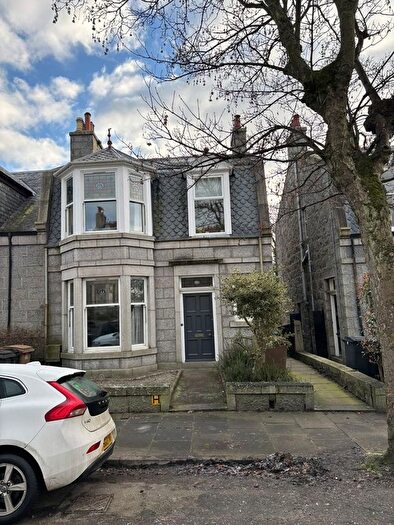 2 Bedroom Flat To Rent In Belgrave Terrace, Aberdeen, AB25