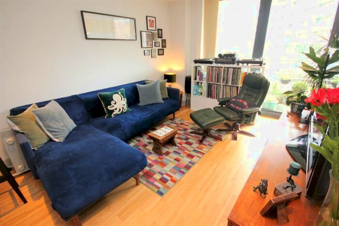 2 Bedroom Apartment To Rent In St Georges Island, Kelso Place Manchester, M15