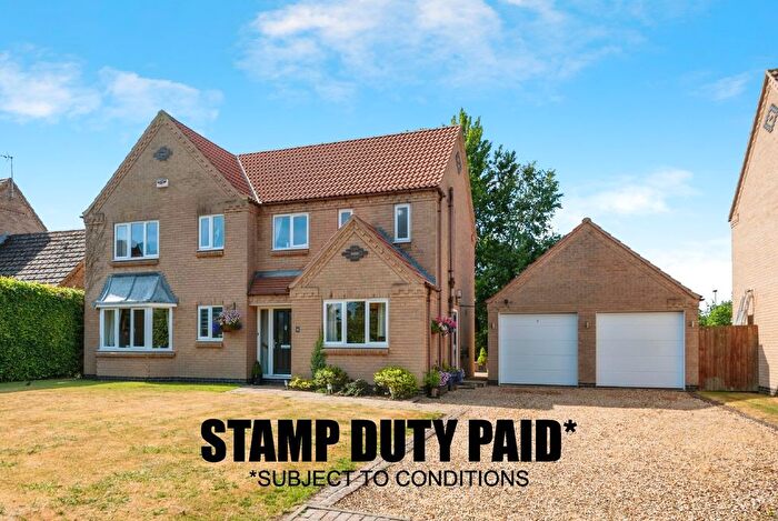 4 Bedroom Detached House For Sale In Paddock Close, Ancaster, Grantham, NG32