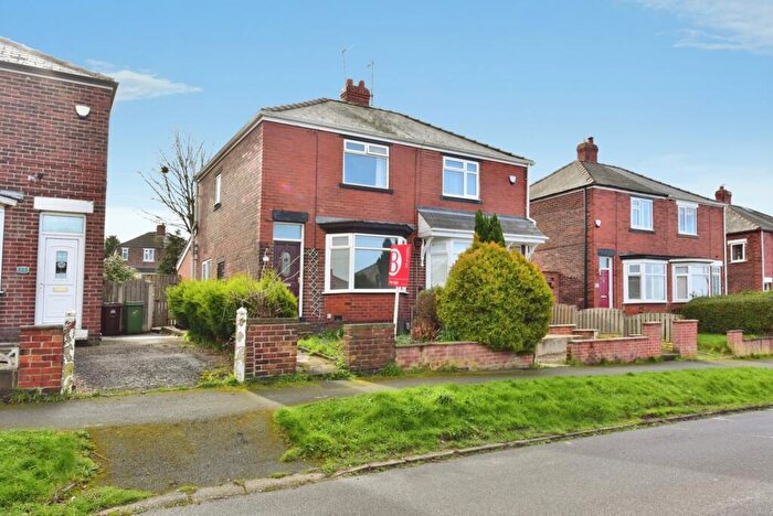 2 Bedroom Semi Detached House For Sale In Houstead Road, Sheffield, South Yorkshire, S9