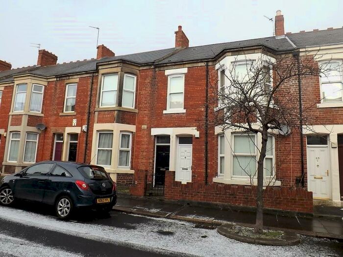 2 Bedroom Flat To Rent In Seventh Avenue, Heaton, Newcastle Upon Tyne, NE6