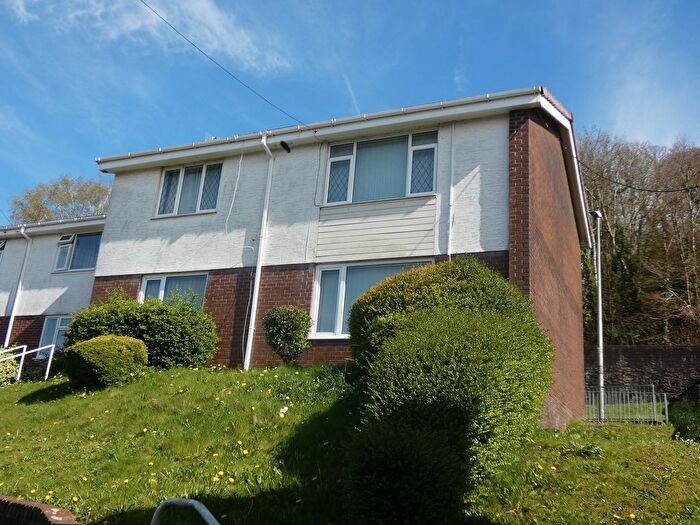 2 Bedroom Property For Sale In Gnoll View, Neath, Neath Port Talbot., SA11