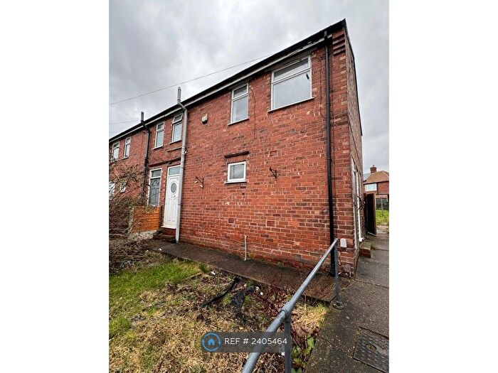 3 Bedroom Flat To Rent In Byron Avenue, Mansfield Woodhouse, Mansfield, NG19