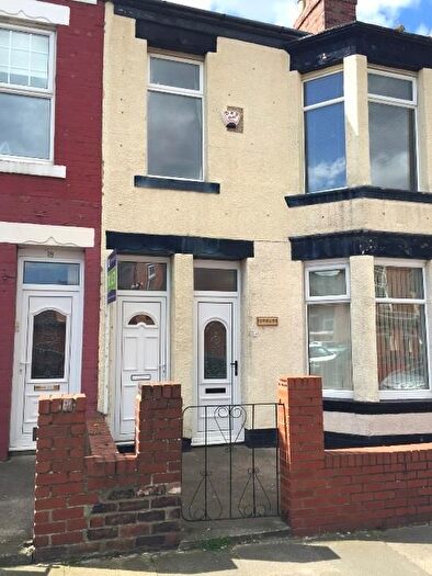 2 Bedroom Flat To Rent In Readhead Avenue, South Shields, NE33