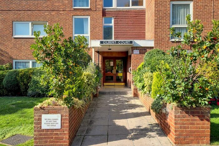 2 Bedroom Flat To Rent In Green Vale, North Ealing, London, W5