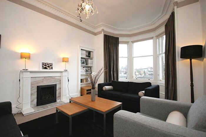 2 Bedroom Flat To Rent In Comely Bank Road, Edinburgh, EH4