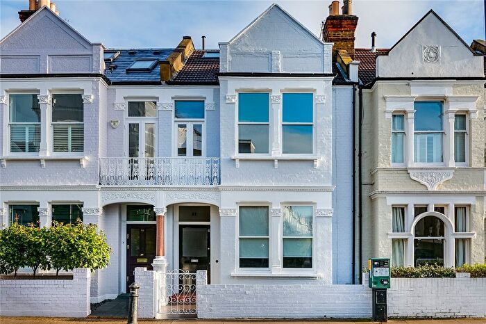 4 Bedroom Terraced House To Rent In Munster Road, Fulham, SW6