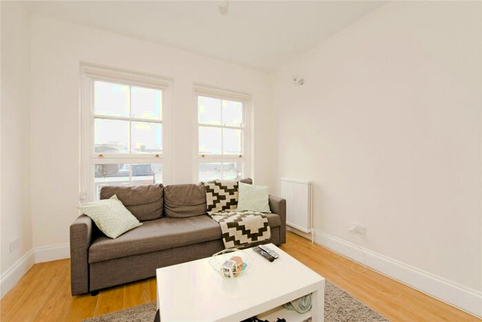 1 Bedroom Apartment To Rent In Clerkenwell Road, London, EC1R