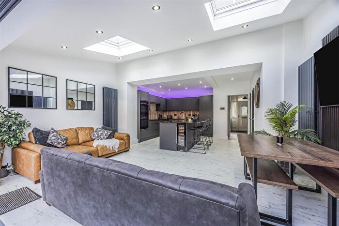 3 Bedroom Terraced House For Sale In Langdale Avenue, Portsmouth, PO6