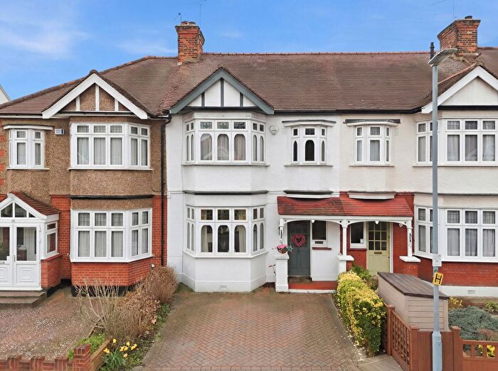 3 Bedroom Terraced House For Sale In Cranbourne Avenue, Wanstead, E11