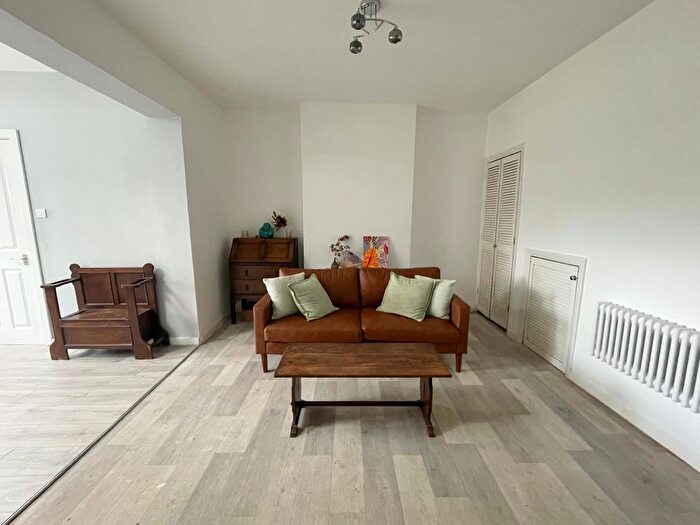 2 Bedroom Terraced House For Sale In Seaton Road, Mitcham, CR4