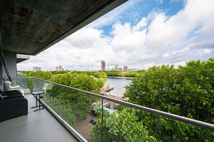 2 Bedroom Flat To Rent In Rope Street, Canada Water, London, SE16
