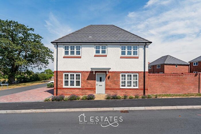 3 Bedroom Detached House For Sale In , Rhodfa Ty Tyn, St Asaph, LL17