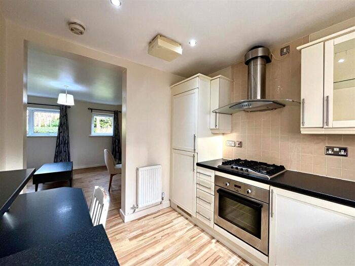 2 Bedroom Apartment To Rent In Wharf Road, Sale, M33
