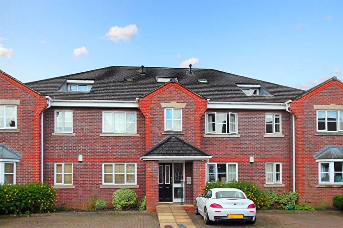 2 Bedroom Flat To Rent In Amelia Close, W3