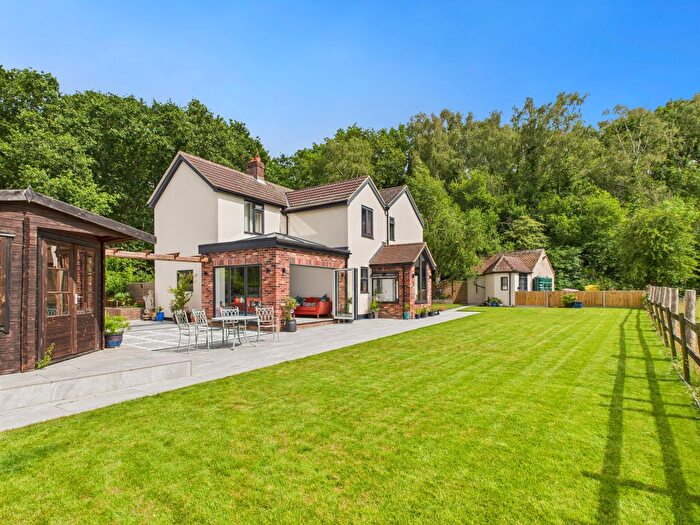 4 Bedroom Detached House For Sale In Funtley Road, Fareham, PO15