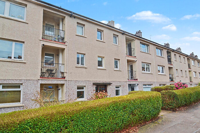 2 Bedroom Flat To Rent In / Wedderlea Drive, Cardonald, Glasgow, G52