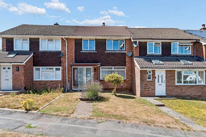 3 Bedroom Terraced House For Sale In Plomer Green Lane, Downley, HP13