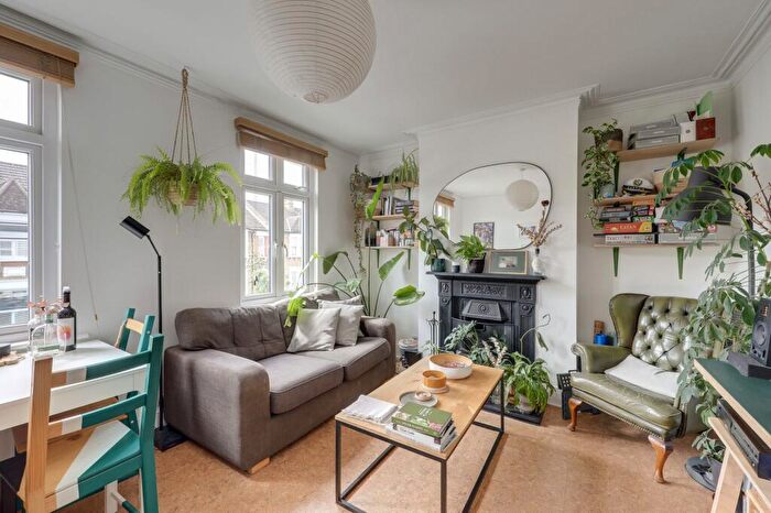 2 Bedroom Flat For Sale In Bradgate Road, Bradgate Road, SE6