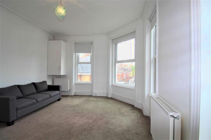 2 Bedroom Flat To Rent In Topsfield Parade, Crouch End, N8