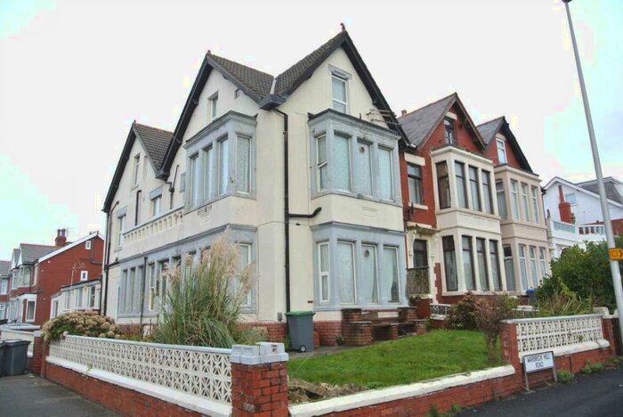 1 Bedroom Flat To Rent In Warbreck Drive, Blackpool, FY2