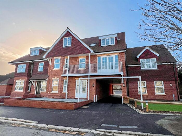 2 Bedroom Flat To Rent In Dorset Road South, Bexhill-On-Sea, TN40