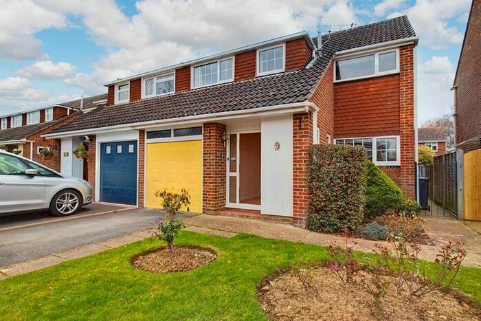 3 Bedroom Property To Rent In Sovereign Drive, Botley, Southampton, SO30