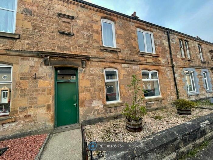 2 Bedroom Flat To Rent In Mungalhead Road, Falkirk, FK2