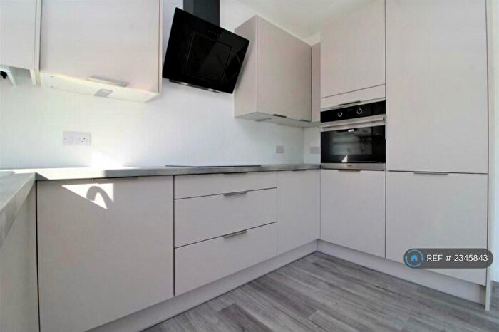 2 Bedroom Flat To Rent In Tollgate House, Brooklands, Milton Keynes, MK10