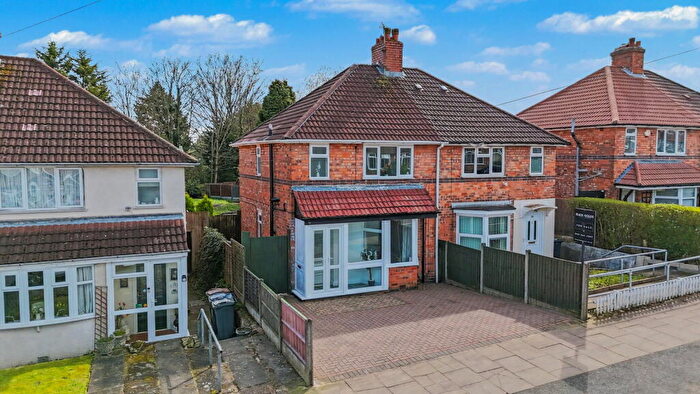 3 Bedroom Semi Detached House For Sale In Ravenshill Road, Birmingham, B14