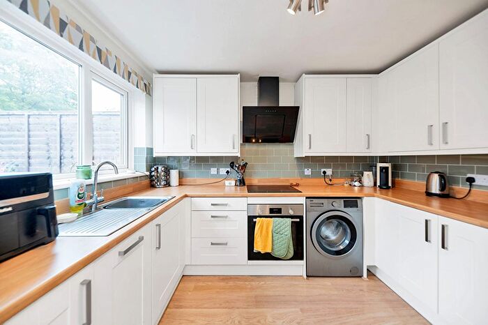 3 Bedroom End Of Terrace House For Sale In Burns Road, Royston, SG8