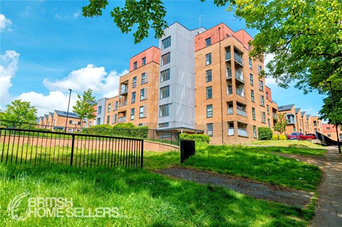 1 Bedroom Apartment For Sale In Mansfield Park Street, Southampton, Hampshire, SO18